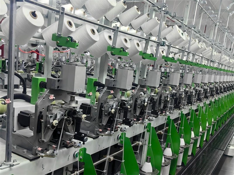 Chenille Yarn Machine With Straight Circular Blade